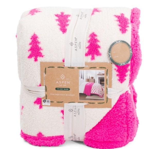 Aspen Pink and White Sherpa Reverse Blanket